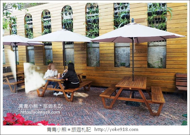 台中景點》貓門咖啡．南屯新景點~異國風建築拍照去 @青青小熊＊旅遊札記
