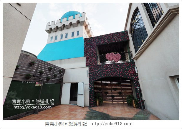 高雄景點》維格餅家黃金菠蘿城堡．親子同遊去~愛心空中花園、鳳梨酥DIY @青青小熊＊旅遊札記