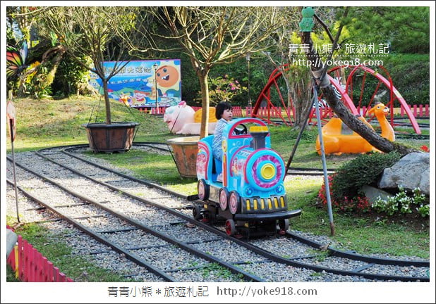 桃園親子景點》大溪花開了休閒農場．沙坑.小火車~親子同遊去 @青青小熊＊旅遊札記