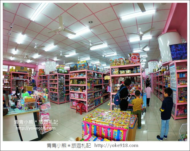 嘉義購物景點》嘉義亞細亞玩具批發.新店好康優惠分享 @青青小熊*旅遊札記 嘉義購物景點》嘉義亞細亞玩具批發.新店好康優惠分享 @青青小熊*旅遊札記