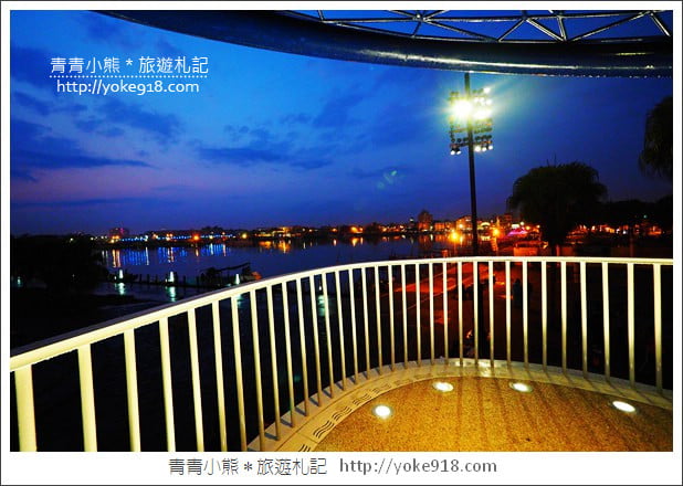 台南景點》大魚的祝福.安平新地標~巨大的鯨魚白天夜晚都美麗 @青青小熊*旅遊札記 台南景點》大魚的祝福.安平新地標~巨大的鯨魚白天夜晚都美麗 @青青小熊*旅遊札記