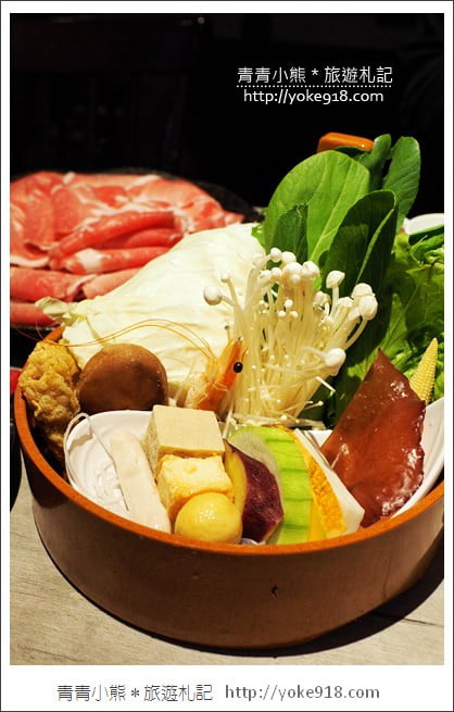 台中美食餐廳》這一小鍋麗寶店．這一鍋的新品牌~復古台灣味的火鍋店 @青青小熊＊旅遊札記
