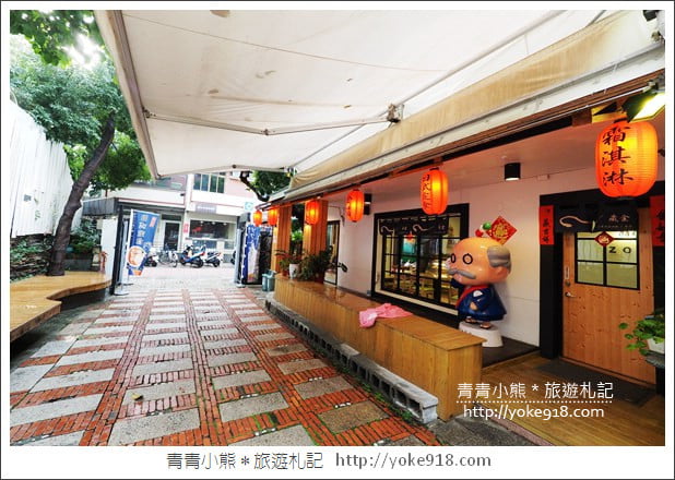 台南景點》藏金安平貓小巴．放大版龍貓&龍貓公車出沒~台南下午茶推薦 @青青小熊＊旅遊札記