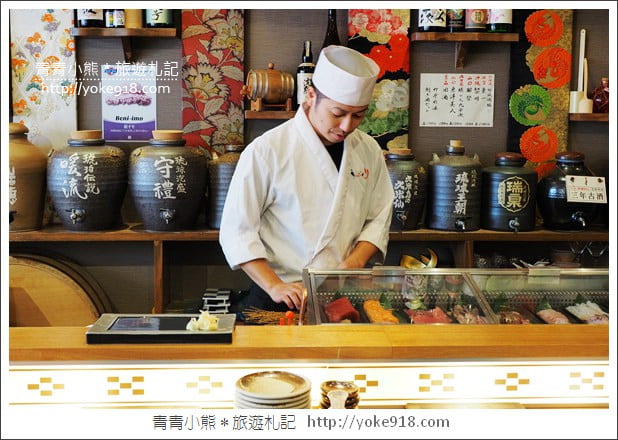 沖繩國際通美食》ちょこっと寿司牧志店.國際通上不一樣的壽司店~歡樂又美味 @青青小熊*旅遊札記 沖繩國際通美食》ちょこっと寿司牧志店.國際通上不一樣的壽司店~歡樂又美味 @青青小熊*旅遊札記
