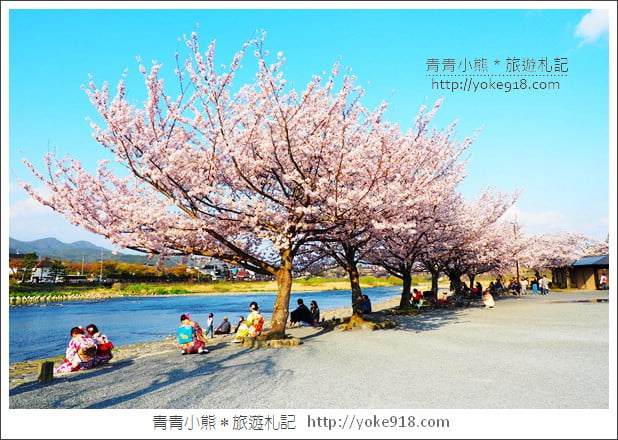 京都一日遊推薦》大阪出發-京都巴士一日遊.帶你一天走訪伏見稻荷大社.清水寺.金閣寺.嵐山 @青青小熊*旅遊札記 京都一日遊推薦》大阪出發-京都巴士一日遊.帶你一天走訪伏見稻荷大社.清水寺.金閣寺.嵐山 @青青小熊*旅遊札記