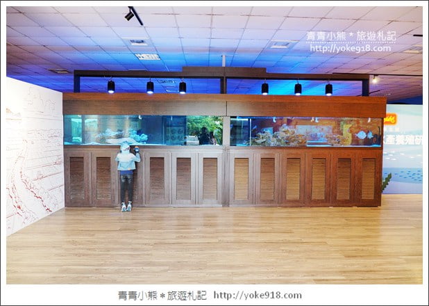 宜蘭礁溪景點》金車水產養殖研發中心~有如來到水族館還可餵鯊魚 @青青小熊＊旅遊札記