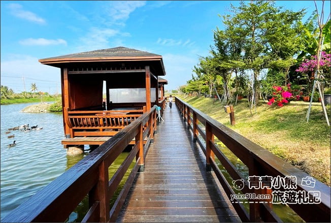 台南景點》水瀨閣．有著水上木屋的海鮮餐廳~還可以玩沙餵魚，聚會好去處 @青青小熊＊旅遊札記