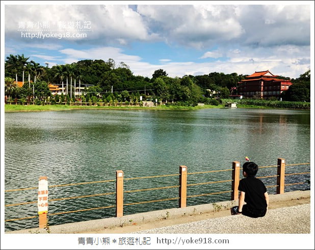 苗栗造橋景點》南瓜隧道登場.美麗的造橋南瓜節~一起漫步湖畔 @青青小熊*旅遊札記 苗栗造橋景點》南瓜隧道登場.美麗的造橋南瓜節~一起漫步湖畔 @青青小熊*旅遊札記