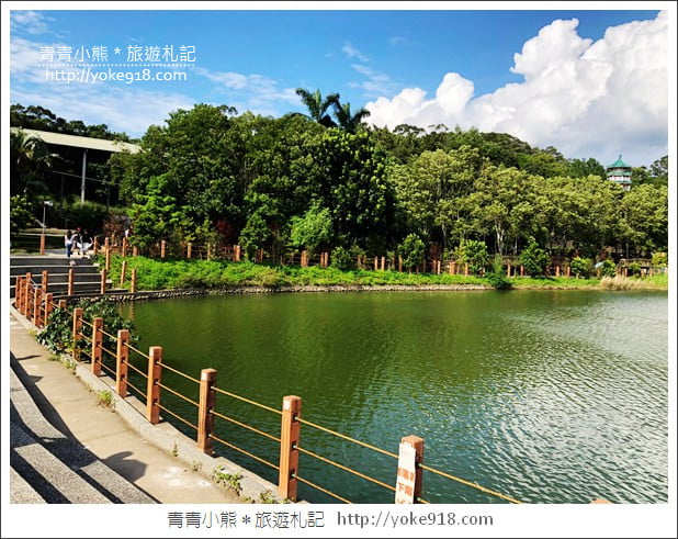 苗栗造橋景點》南瓜隧道登場．美麗的造橋南瓜節~一起漫步湖畔 @青青小熊＊旅遊札記