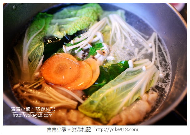 沖繩美食餐廳》阿古豬涮涮鍋あぐーの隠れ家 冨着店．清爽美味的阿古豬套餐 @青青小熊＊旅遊札記