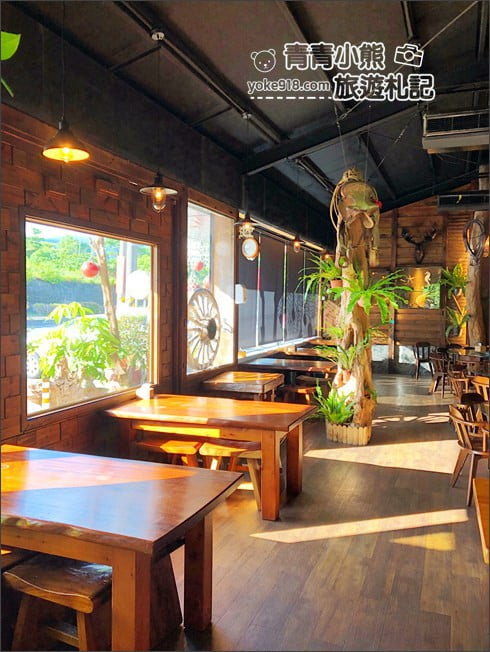 花蓮景點》松湖驛站．吉安迷你版雲山水~美麗的湖畔風光，餵魚、吃美食去 @青青小熊＊旅遊札記