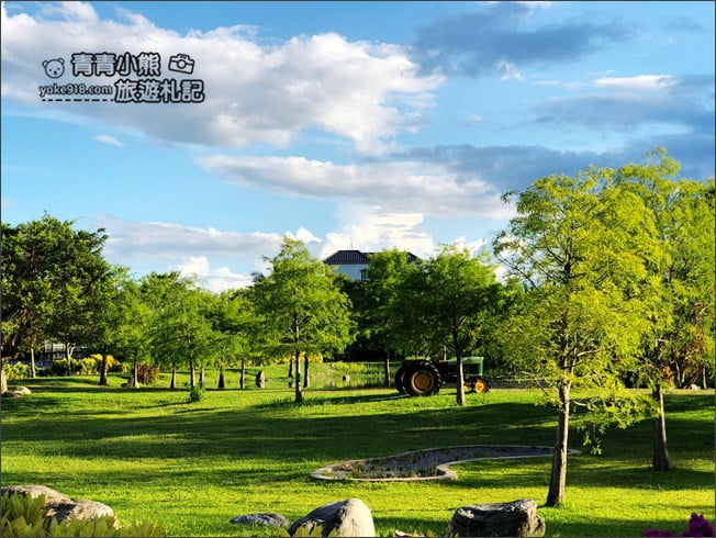 花蓮景點》松湖驛站．吉安迷你版雲山水~美麗的湖畔風光，餵魚、吃美食去 @青青小熊＊旅遊札記