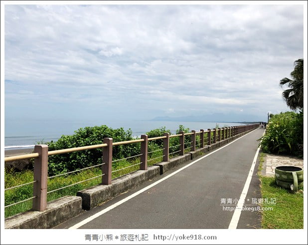 宜蘭頭城景點》蘫咖啡．可以看到龜山島的海景咖啡廳~湛藍大海好迷人 @青青小熊＊旅遊札記