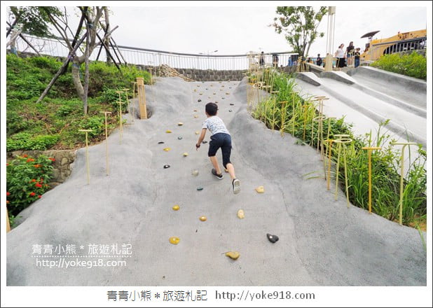 新竹景點》新竹水道取水口展示館.免門票,可以玩水泡腳,還有溜滑梯的親子景點 @青青小熊*旅遊札記 新竹景點》新竹水道取水口展示館.免門票,可以玩水泡腳,還有溜滑梯的親子景點 @青青小熊*旅遊札記