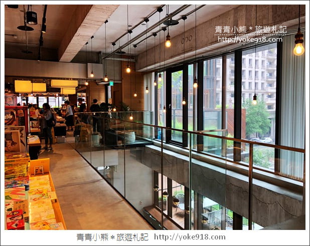 台中景點》全台最美的蔦屋書店TSUTAYA BOOKSTORE~旁邊還有好吃的吳寶春麵店 @青青小熊＊旅遊札記