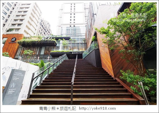 台中景點》全台最美的蔦屋書店TSUTAYA BOOKSTORE~旁邊還有好吃的吳寶春麵店 @青青小熊＊旅遊札記