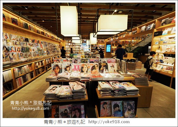 台中景點》全台最美的蔦屋書店TSUTAYA BOOKSTORE~旁邊還有好吃的吳寶春麵店 @青青小熊＊旅遊札記
