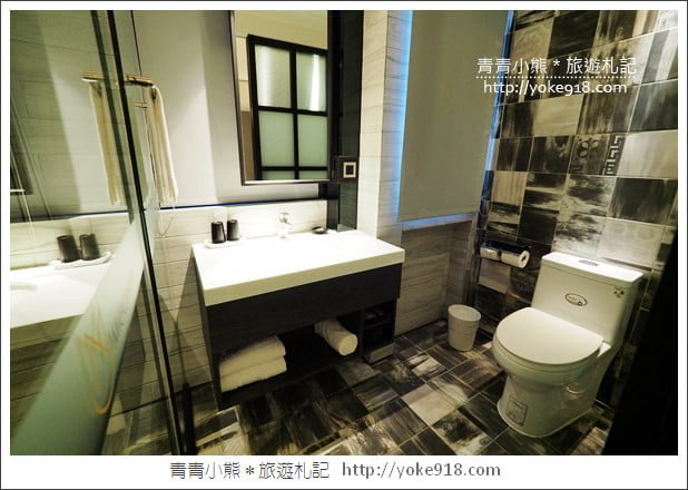 台中逢甲住宿推薦》微行旅MICRO HOTEL．一分鐘到逢甲夜市~小資最愛新旅店 @青青小熊＊旅遊札記