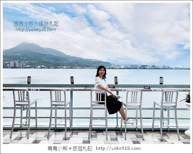 淡水景觀餐廳》淡水長堤咖啡館．融入淡水風景中的河岸咖啡，賞景看夕陽 @青青小熊＊旅遊札記