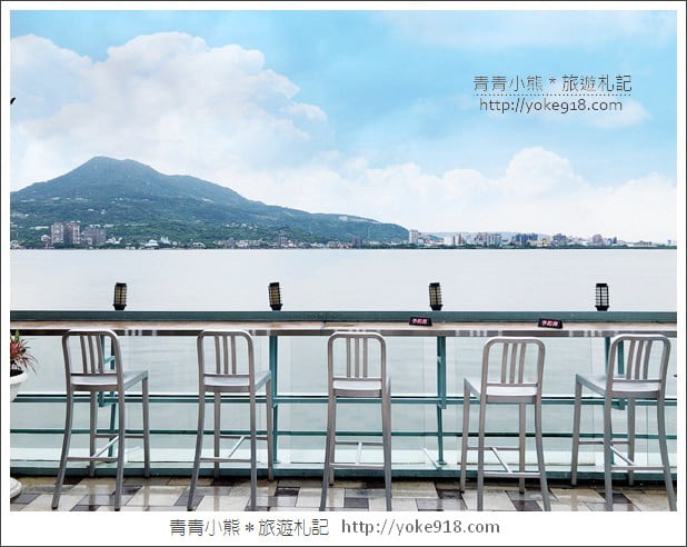 淡水景觀餐廳》淡水長堤咖啡館．融入淡水風景中的河岸咖啡，賞景看夕陽 @青青小熊＊旅遊札記