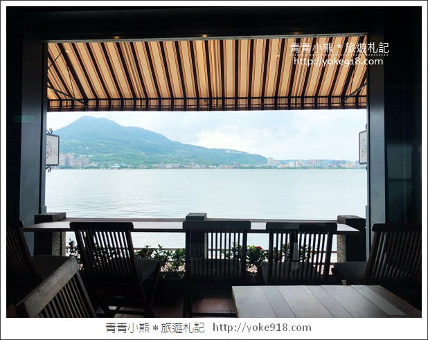 淡水景觀餐廳》淡水長堤咖啡館.融入淡水風景中的河岸咖啡,賞景看夕陽 @青青小熊*旅遊札記 淡水景觀餐廳》淡水長堤咖啡館.融入淡水風景中的河岸咖啡,賞景看夕陽 @青青小熊*旅遊札記