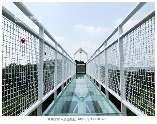 台南玉井景點》魔法森林景觀餐廳．隱藏在山中的透明玻璃天空步道 @青青小熊＊旅遊札記