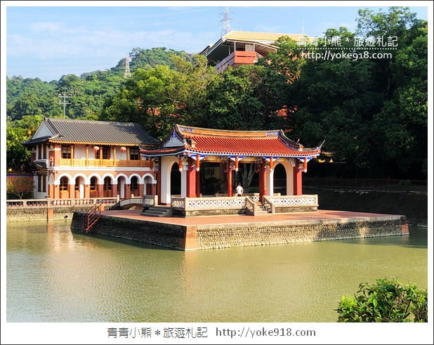 台中景點》霧峰林家萊園.綜藝玩很大拍攝地,水上涼庭美麗台式建築 @青青小熊*旅遊札記 台中景點》霧峰林家萊園.綜藝玩很大拍攝地,水上涼庭美麗台式建築 @青青小熊*旅遊札記