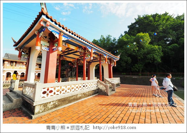 台中景點》霧峰林家萊園．綜藝玩很大拍攝地，水上涼庭美麗台式建築 @青青小熊＊旅遊札記