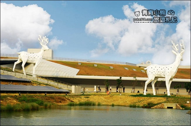 台南新景點》綠能科技示範場域.超巨大的小鹿斑比、太陽能樹,放大版的裝置藝術 @青青小熊*旅遊札記 台南新景點》綠能科技示範場域.超巨大的小鹿斑比、太陽能樹,放大版的裝置藝術 @青青小熊*旅遊札記