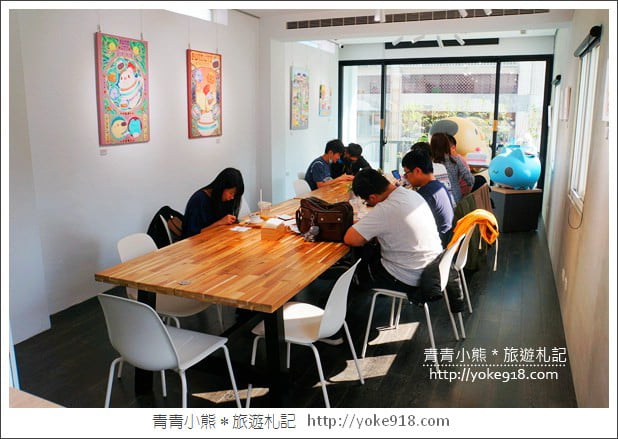台中景點》奶泡貓咖啡．貓貓蟲,超可愛奶泡貓~咖波迷必訪打卡景點 @青青小熊＊旅遊札記