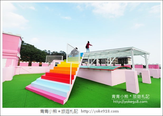 宜蘭礁溪新景點》礁溪浴場．兔子迷宮A.maze Jiaoxi~粉紅城堡超好玩又好拍 @青青小熊＊旅遊札記
