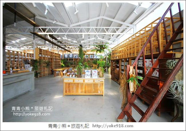 嘉義景點》梅山空氣圖書館．早午餐~近太平老街的放空拍照景點 @青青小熊＊旅遊札記
