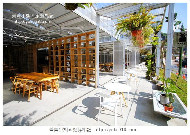 嘉義景點》梅山空氣圖書館．早午餐~近太平老街的放空拍照景點 @青青小熊＊旅遊札記