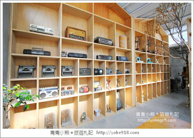 嘉義景點》梅山空氣圖書館．早午餐~近太平老街的放空拍照景點 @青青小熊＊旅遊札記