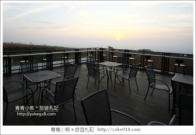 台中沙鹿新景點》黑森林景觀咖啡.台中最新夜景餐廳~三角建築好吸睛 @青青小熊*旅遊札記 台中沙鹿新景點》黑森林景觀咖啡.台中最新夜景餐廳~三角建築好吸睛 @青青小熊*旅遊札記