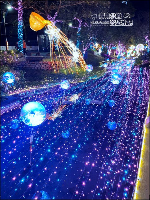宜蘭礁溪景點》礁溪溫泉燈花季．星光閃閃的夢幻隧道就在這 @青青小熊＊旅遊札記