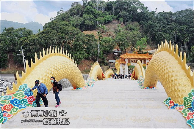 南投景點》金龍山法華寺.超壯觀!全台最大金龍盤踞山頭 @青青小熊*旅遊札記 南投景點》金龍山法華寺.超壯觀!全台最大金龍盤踞山頭 @青青小熊*旅遊札記