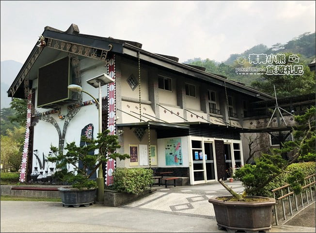 屏東景點》涼山遊憩區.發現哈比人村莊/彩虹巴士站~好玩好拍景點 @青青小熊*旅遊札記 屏東景點》涼山遊憩區.發現哈比人村莊/彩虹巴士站~好玩好拍景點 @青青小熊*旅遊札記