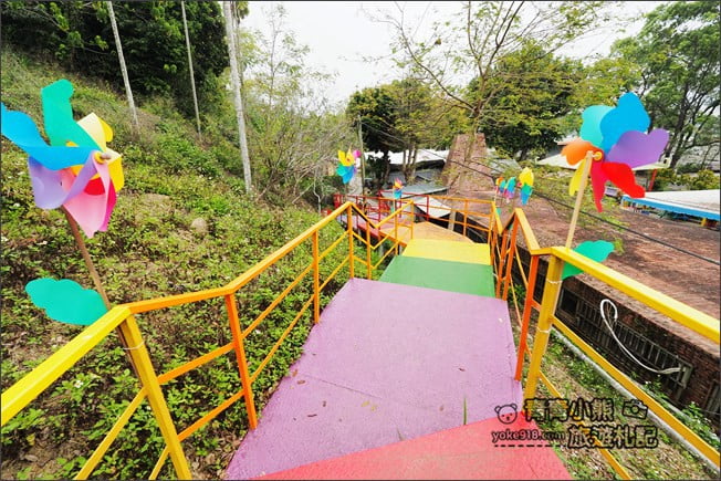 南投景點》十三目仔窯．集集免門票景點~13個連續彩虹拱門,彩虹樓梯步道 @青青小熊＊旅遊札記
