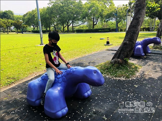台中景點》太平九二一震災紀念公園.台中最長磨石子溜滑梯,刺激又好玩 @青青小熊*旅遊札記 台中景點》太平九二一震災紀念公園.台中最長磨石子溜滑梯,刺激又好玩 @青青小熊*旅遊札記