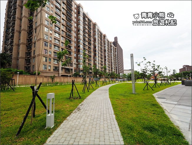 桃園景點》台茂購物中心最新台茂公園-戶外兒童共融遊戲場 @青青小熊*旅遊札記 桃園景點》台茂購物中心最新台茂公園-戶外兒童共融遊戲場 @青青小熊*旅遊札記