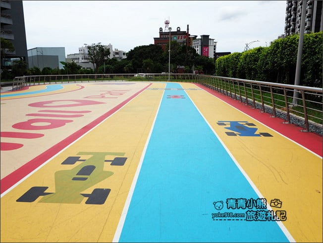 桃園景點》台茂購物中心最新台茂公園-戶外兒童共融遊戲場 @青青小熊*旅遊札記 桃園景點》台茂購物中心最新台茂公園-戶外兒童共融遊戲場 @青青小熊*旅遊札記