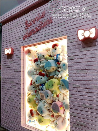 台北新景點》最新Hello Kitty聯名店7-11六福門市~超可愛的Kitty等你來 @青青小熊＊旅遊札記