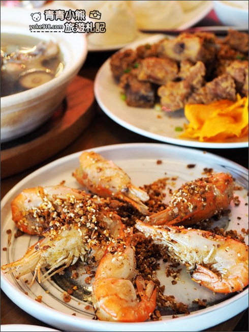 台中景點》鴻龍宴大船入港．北屯美食~活跳鮮蝦/設計感十足的美味特色餐廳 @青青小熊＊旅遊札記