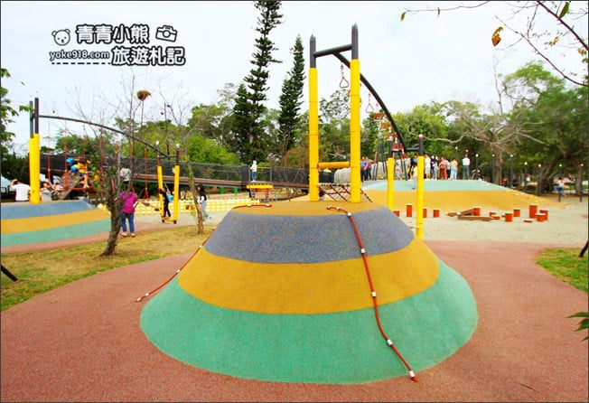 台中大甲景點》鐵砧山雕塑公園．親子同遊推薦~超多兒童遊樂設施&1:1模型盒 @青青小熊＊旅遊札記
