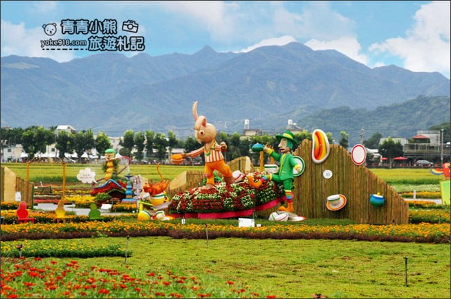 台中賞花景點》新社花海 2020臺中國際花毯節.愛麗絲的花境探險,走進童話花海裡 @青青小熊*旅遊札記 台中賞花景點》新社花海 2020臺中國際花毯節.愛麗絲的花境探險,走進童話花海裡 @青青小熊*旅遊札記