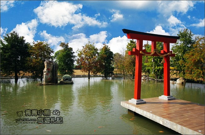彰化新景點》田中央豚將拉麵.來到日本鳥居~還有水池落羽松,好夢幻 @青青小熊*旅遊札記 彰化新景點》田中央豚將拉麵.來到日本鳥居~還有水池落羽松,好夢幻 @青青小熊*旅遊札記