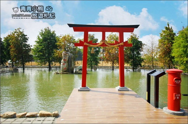 彰化新景點》田中央豚將拉麵.來到日本鳥居~還有水池落羽松,好夢幻 @青青小熊*旅遊札記 彰化新景點》田中央豚將拉麵.來到日本鳥居~還有水池落羽松,好夢幻 @青青小熊*旅遊札記