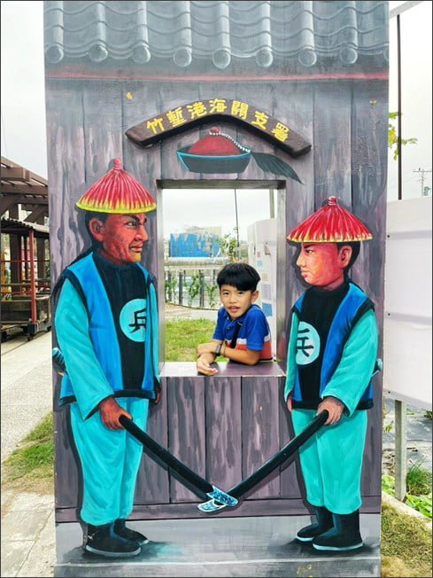 新竹親子景點》槺榔驛(古輕便車道)~搭糜鹿小火車,還有導覽.拍照亮點太有趣 @青青小熊*旅遊札記 新竹親子景點》槺榔驛(古輕便車道)~搭糜鹿小火車,還有導覽.拍照亮點太有趣 @青青小熊*旅遊札記
