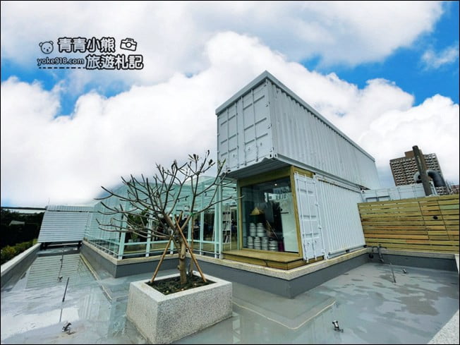 桃園景點》Overthere 白色貨櫃屋咖啡廳,享受陽光好心情~桃園約會好去處 @青青小熊*旅遊札記 桃園景點》Overthere 白色貨櫃屋咖啡廳,享受陽光好心情~桃園約會好去處 @青青小熊*旅遊札記
